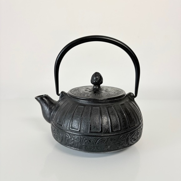 Other - Classic Black Cast Iron Teapot with Handle